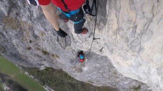 Absturz Kaiser Max Klettersteig  Via Ferrata  Climbing Fall  Martinswand [upl. by Aihsekyw]