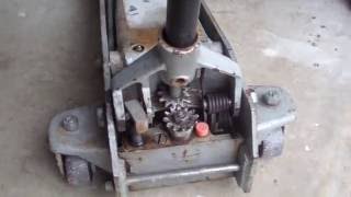 How to repair a floor jack that leaks fluid [upl. by Arita]